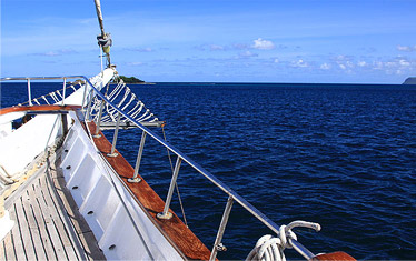 Island Windjammers Sailing Cruises